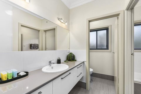 Accommodation On Lansell 2 - Accommodation Melbourne 10