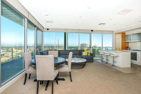 Glenelg Skyline Penthouse - Accommodation Melbourne 7