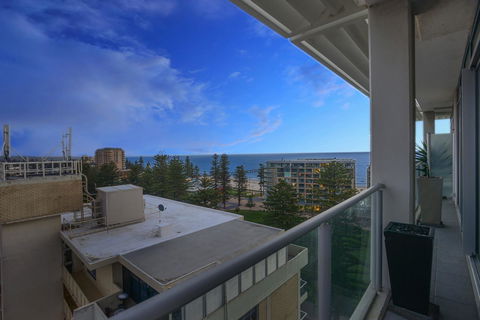 Glenelg Skyline Penthouse - Accommodation Melbourne 5