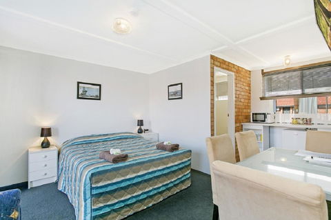 The Ocean Crest - Melbourne 4u 12