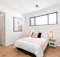 Brand new affordable luxury 3 bedroom 3 bathrooms house close to Adelaide city Chinatown beach Adelaide Airport - Accommodation Melbourne