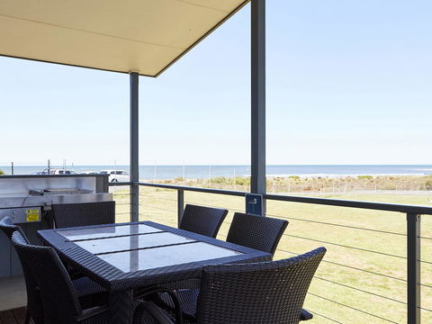 NRMA Victor Harbor Beachfront Holiday Park - Melbourne 4u 35