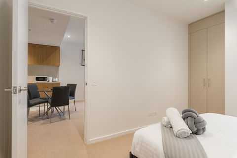 Ther-Rich 2Brm CBD Apartment - Accommodation Melbourne 2