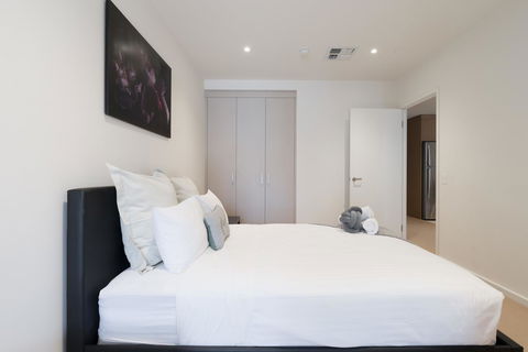 Ther-Rich 2Brm CBD Apartment - Accommodation Melbourne 0