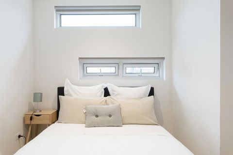 Ther-Rich 2Brm CBD Apartment - Accommodation Melbourne 6