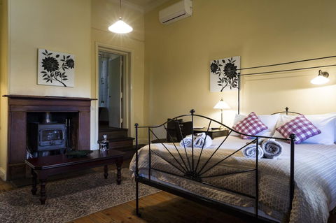 The Rising Sun Hotel - Accommodation Melbourne 11