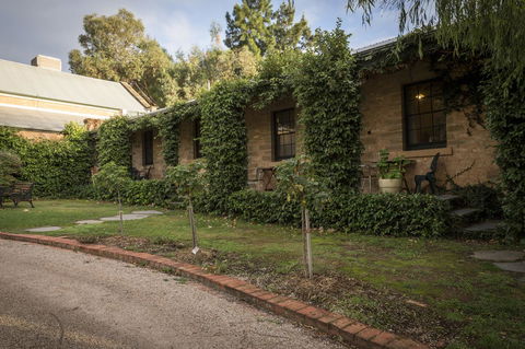 The Rising Sun Hotel - Accommodation Melbourne 17