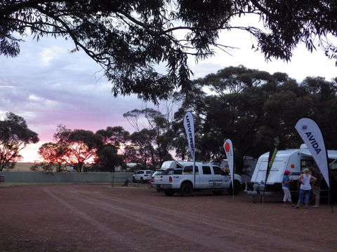 Wudinna Gawler Ranges Motel And Caravan Park - Melbourne 4u 15