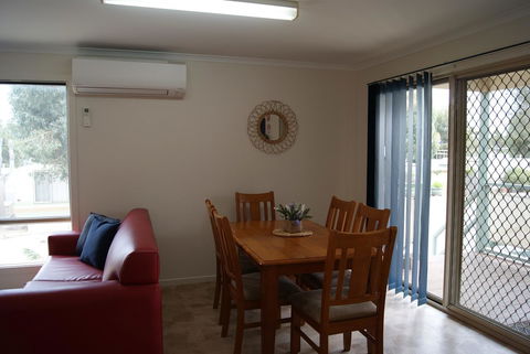 Ardrossan Caravan Park - Melbourne 4u 12