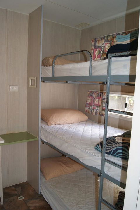 Ardrossan Caravan Park - Melbourne 4u 16