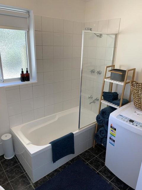 Sunshine Three - Accommodation Melbourne 35