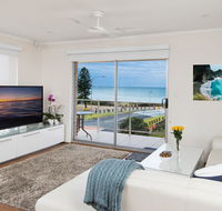 Stylish 3 Bedroom Beachview Apartment - Accommodation Melbourne