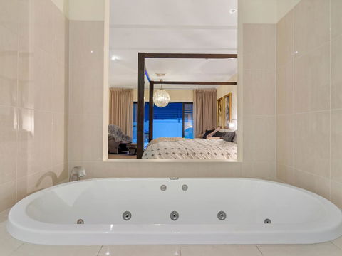 City-Barossa Gateway - Accommodation Melbourne 1