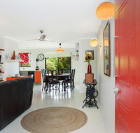 Red Door - Accommodation Melbourne