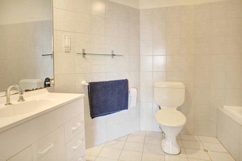 Navigators Motel & Diner - Accommodation Melbourne 0