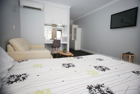 St Francis Winery - Accommodation Melbourne 4
