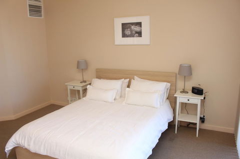 The Lighthouse - Beachfront Accommodation - Accommodation Melbourne 6