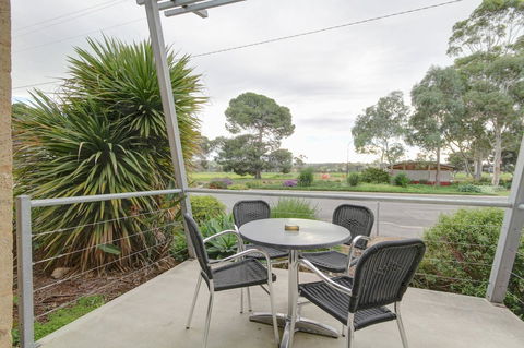 Strath Motel - Accommodation Melbourne 4