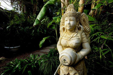 The Lotus Eater - Accommodation Melbourne 18