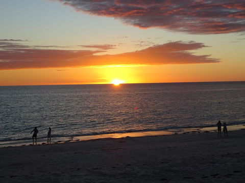 Aurora Holiday Apartment @West Beach - Accommodation Melbourne 18