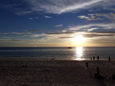 Aurora Holiday Apartment @West Beach - Accommodation Melbourne 16