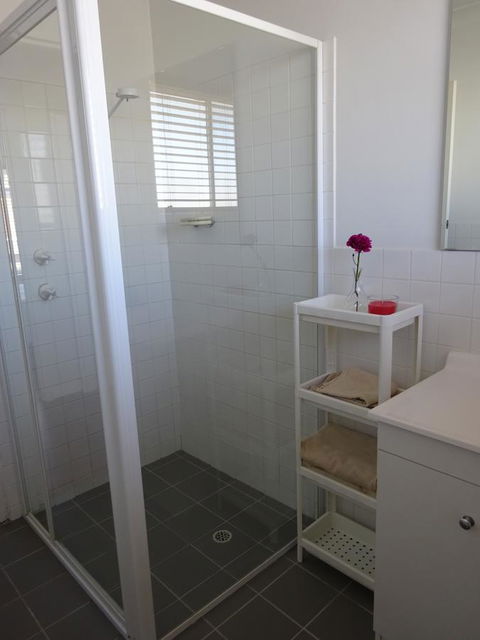 Aurora Holiday Apartment @West Beach - Accommodation Melbourne 21