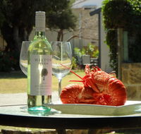Lazy Lobster Holiday Units  Chalets - Accommodation Melbourne
