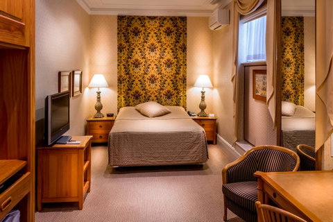 European Hotel - Accommodation Melbourne 11