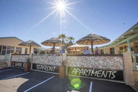 Shark Bay Seafront Apartments - Accommodation Melbourne 20