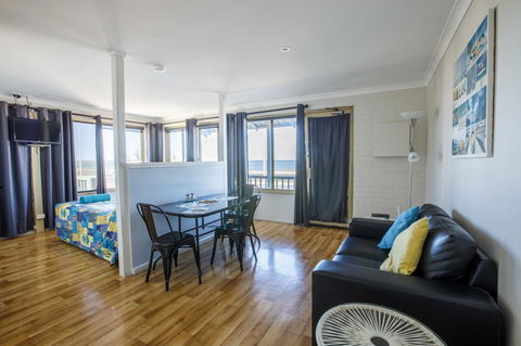 Shark Bay Seafront Apartments - Accommodation Melbourne 34