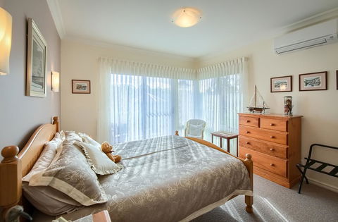 Glenelg On King Bed & Breakfast - Accommodation Melbourne 1