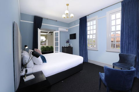 The Stirling Arms Hotel - Accommodation Melbourne 11