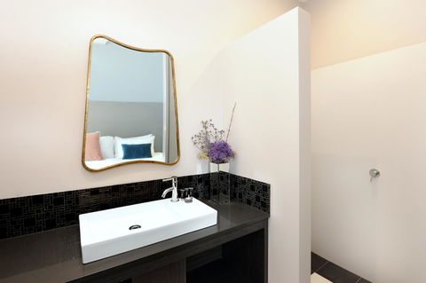 The Stirling Arms Hotel - Accommodation Melbourne 7