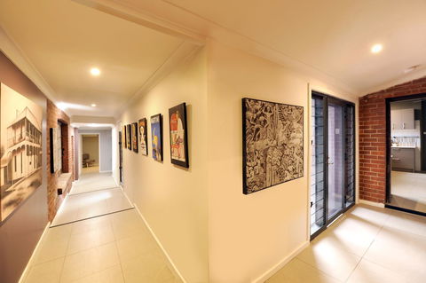 The Stirling Arms Hotel - Accommodation Melbourne 32