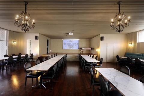 The Stirling Arms Hotel - Accommodation Melbourne 16
