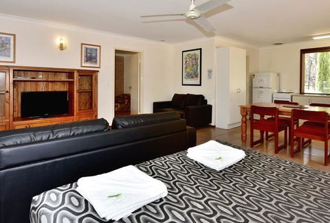 Travellers Rest Motel - Accommodation Melbourne 3