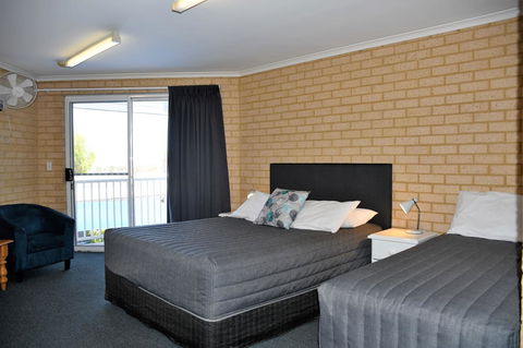 Kalbarri Seafront Villas - Accommodation Melbourne 11