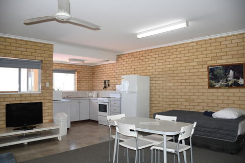 Kalbarri Seafront Villas - Accommodation Melbourne 16