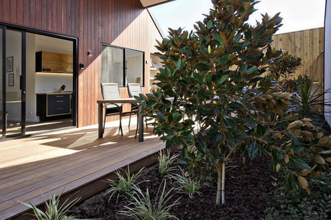 Margaret River Bungalow-1-street - Pet Friendly - Accommodation Melbourne 5
