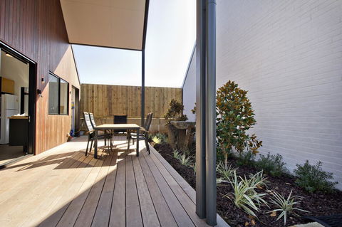 Margaret River Bungalow-1-street - Pet Friendly - Accommodation Melbourne 13