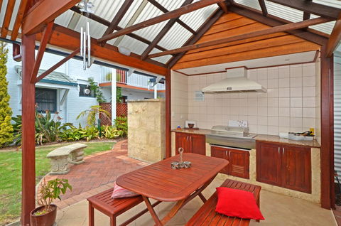 Dolphin Lodge Albany - Self Contained Apartments At Middleton Beach - Accommodation Melbourne 18