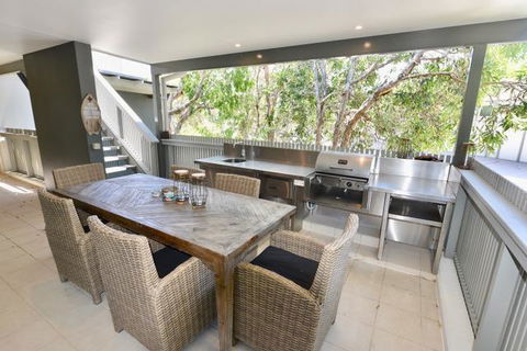 East On Byron - Accommodation Melbourne 11