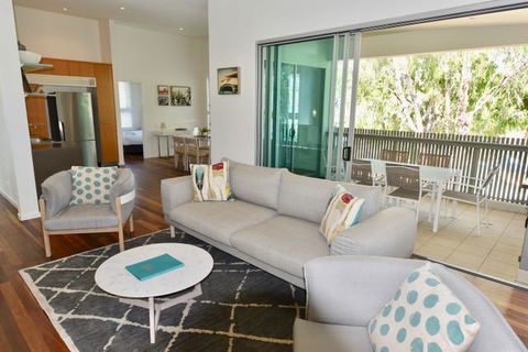 East On Byron - Accommodation Melbourne 24