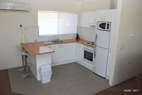 Mollymook Cove Apartments - Accommodation Melbourne 12
