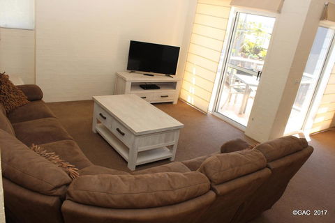 Mollymook Cove Apartments - Accommodation Melbourne 14