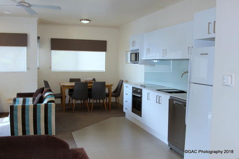 Mollymook Cove Apartments - Accommodation Melbourne 15