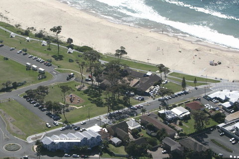 Breakers Apartments - Accommodation Melbourne 17