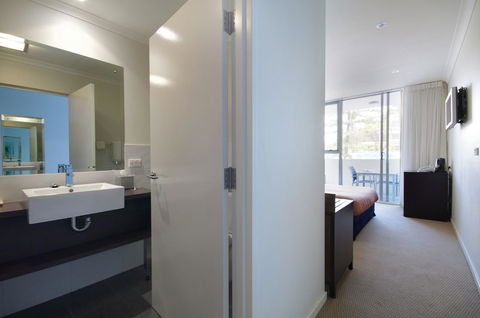 Macquarie Waters Boutique Apartment Hotel - Accommodation Melbourne 24