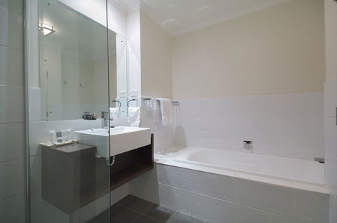 Macquarie Waters Boutique Apartment Hotel - Accommodation Melbourne 20