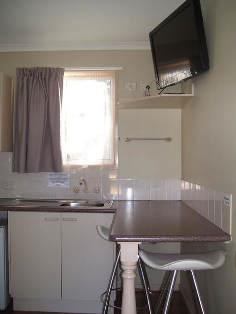 Glenwood Tourist Park & Motel - Melbourne 4u 18